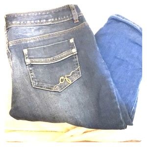 Guess Capris